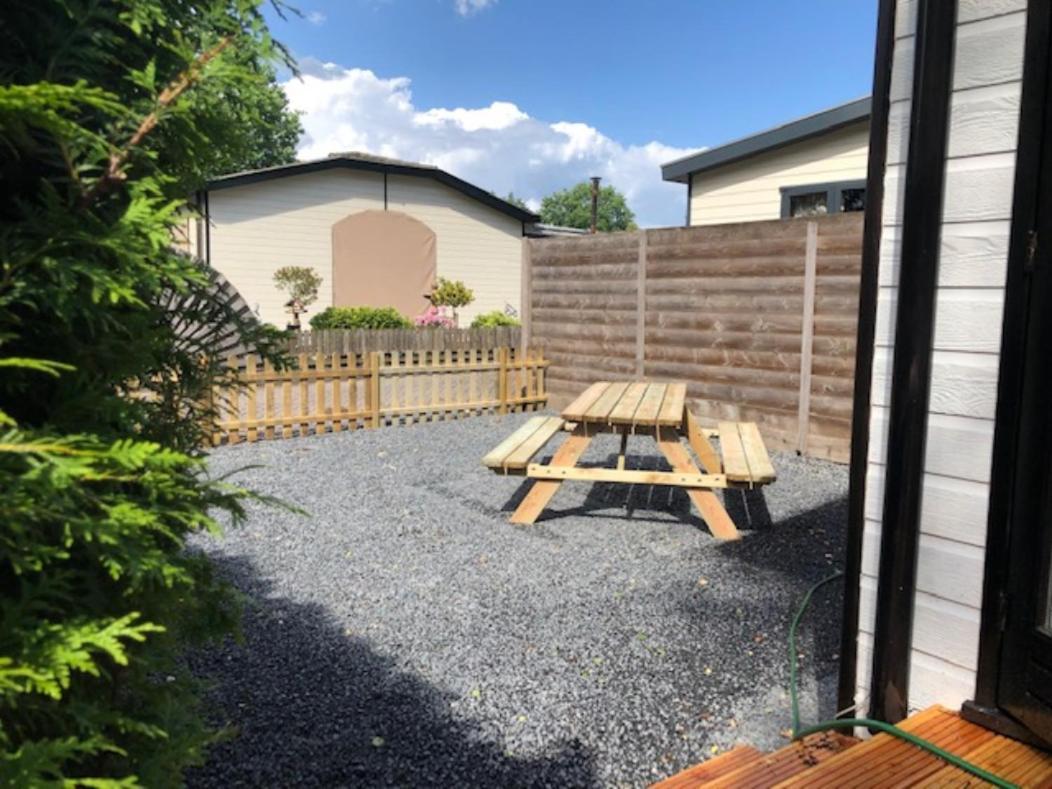 Heerlijk Vakantiehuisje In Putten Exterior foto